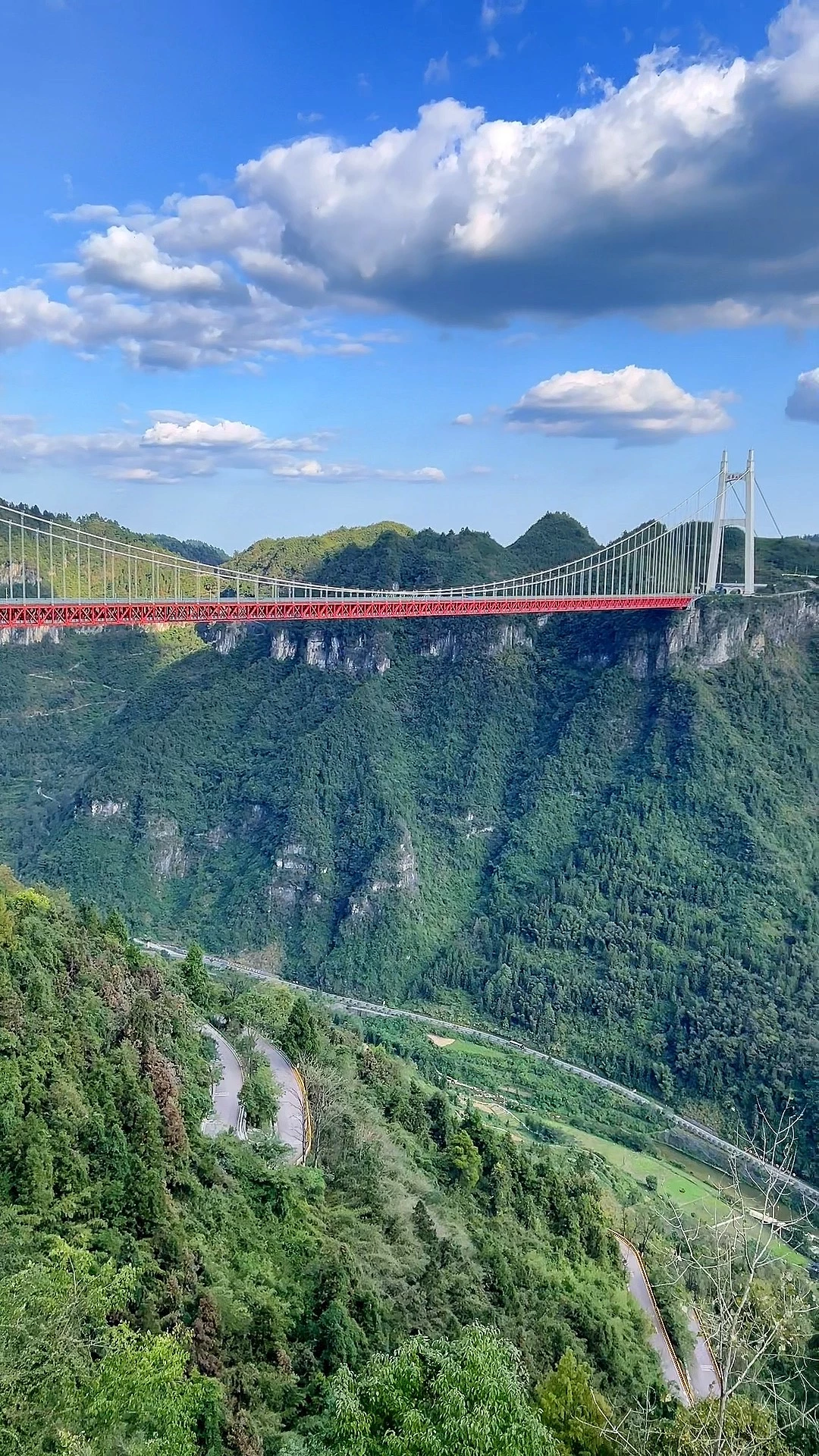 Aizhai Wonders Tourist Area bridge and canyon view for route planning