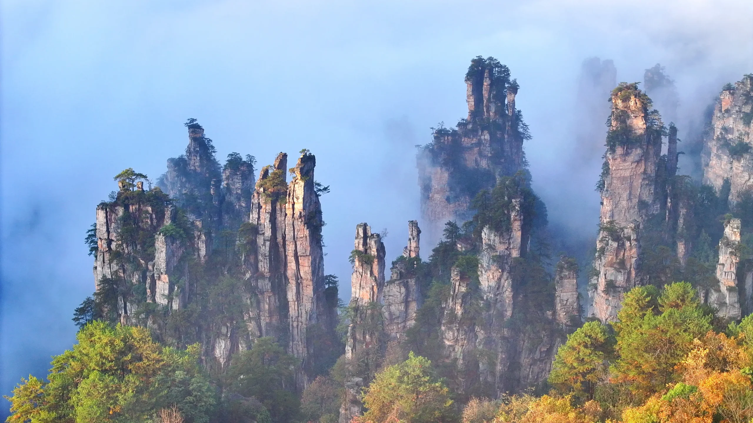 Zhangjiajie China: 6 Amazing Attractions Guide for First-Time Visitors