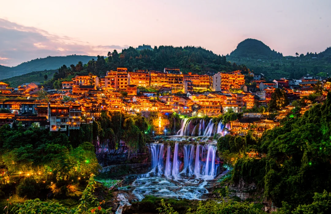 Furong Town waterfall stopover for travelers comparing Fenghuang or Furong Town from Zhangjiajie