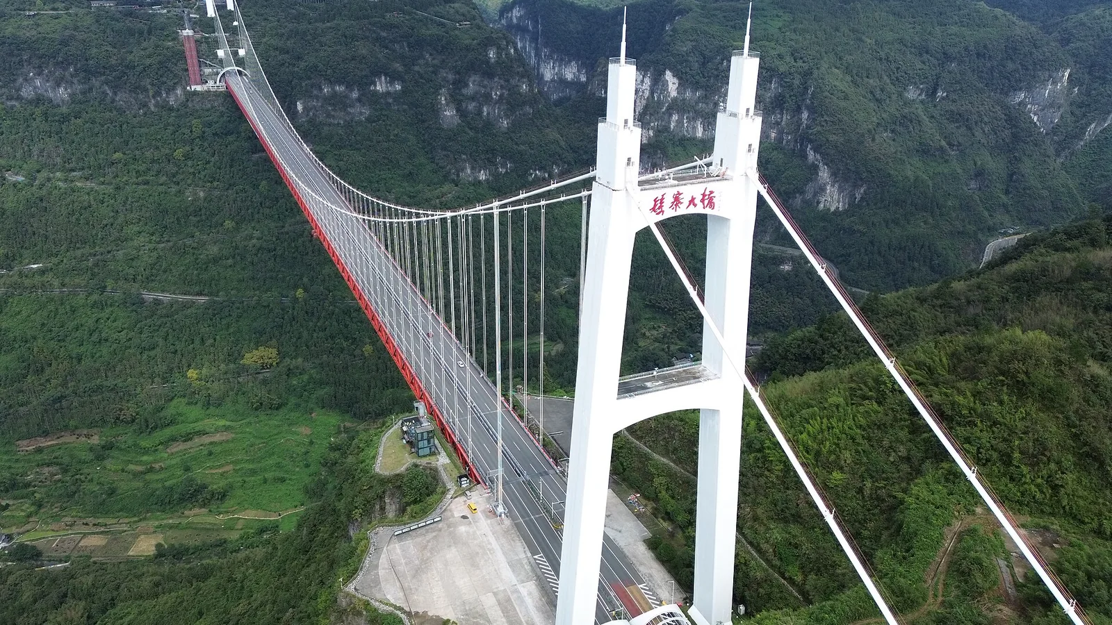 Aizhai Bridge, Geopark Views and Zhangjiajie Route Planning