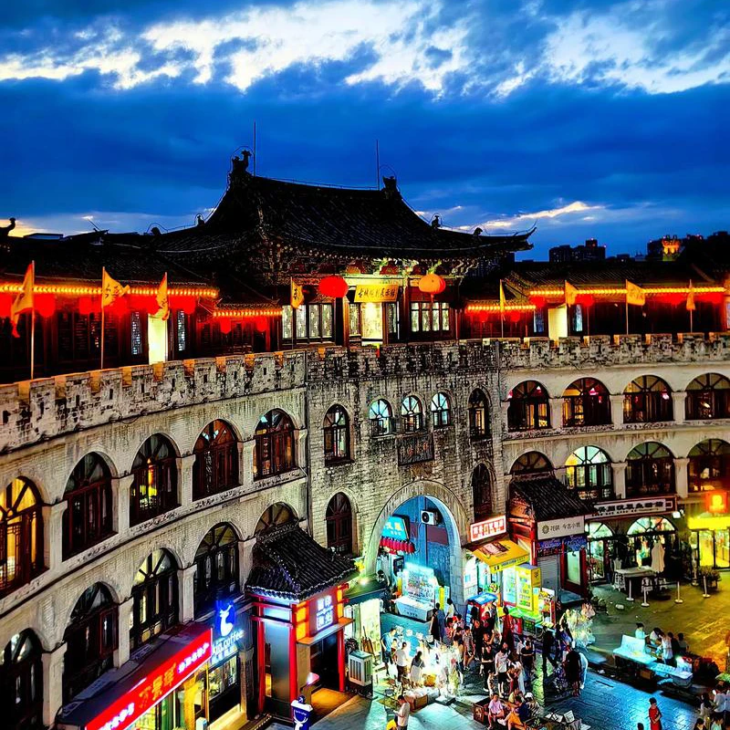 Lijing Gate tower at the entrance to Luoyang Old Town