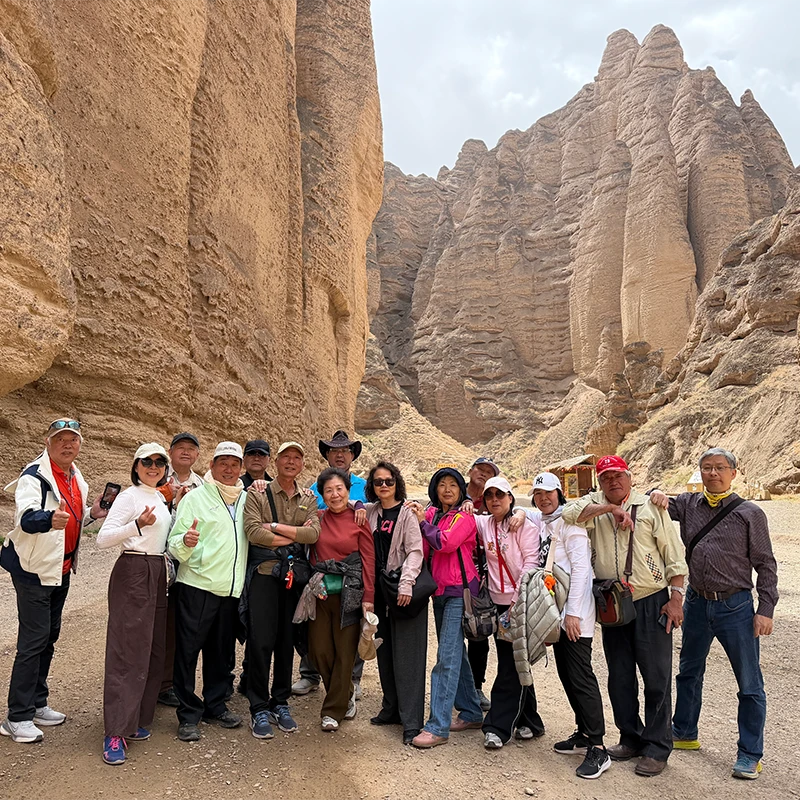 Muslim traveler group dining during a HalalChinaTrips Dunhuang trip