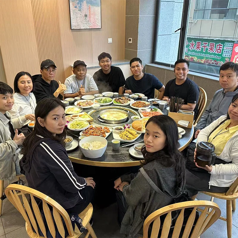 Muslim family group at a verified halal restaurant dinner on a HalalChinaTrips tour