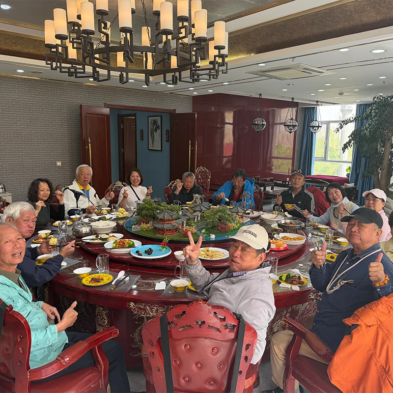 Muslim family on a Guangzhou group tour with HalalChinaTrips