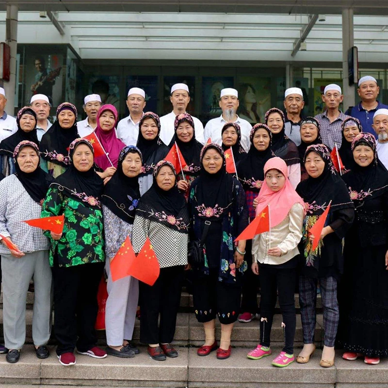 Muslim family on a Guiyang group tour with HalalChinaTrips
