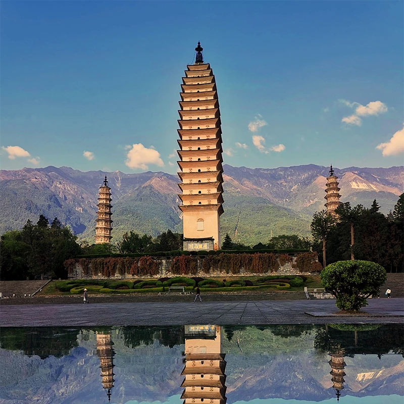 Chongsheng Temple Three Pagodas between Cangshan Mountain and Erhai Lake in Dali