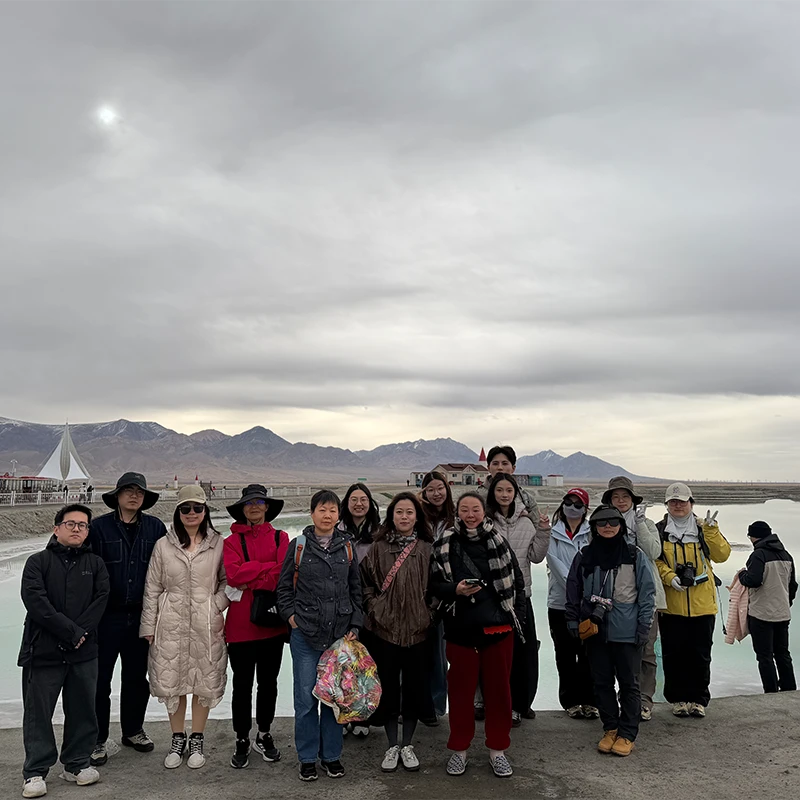 Tour group at Chaka Salt Lake on a HalalChinaTrips Qinghai route